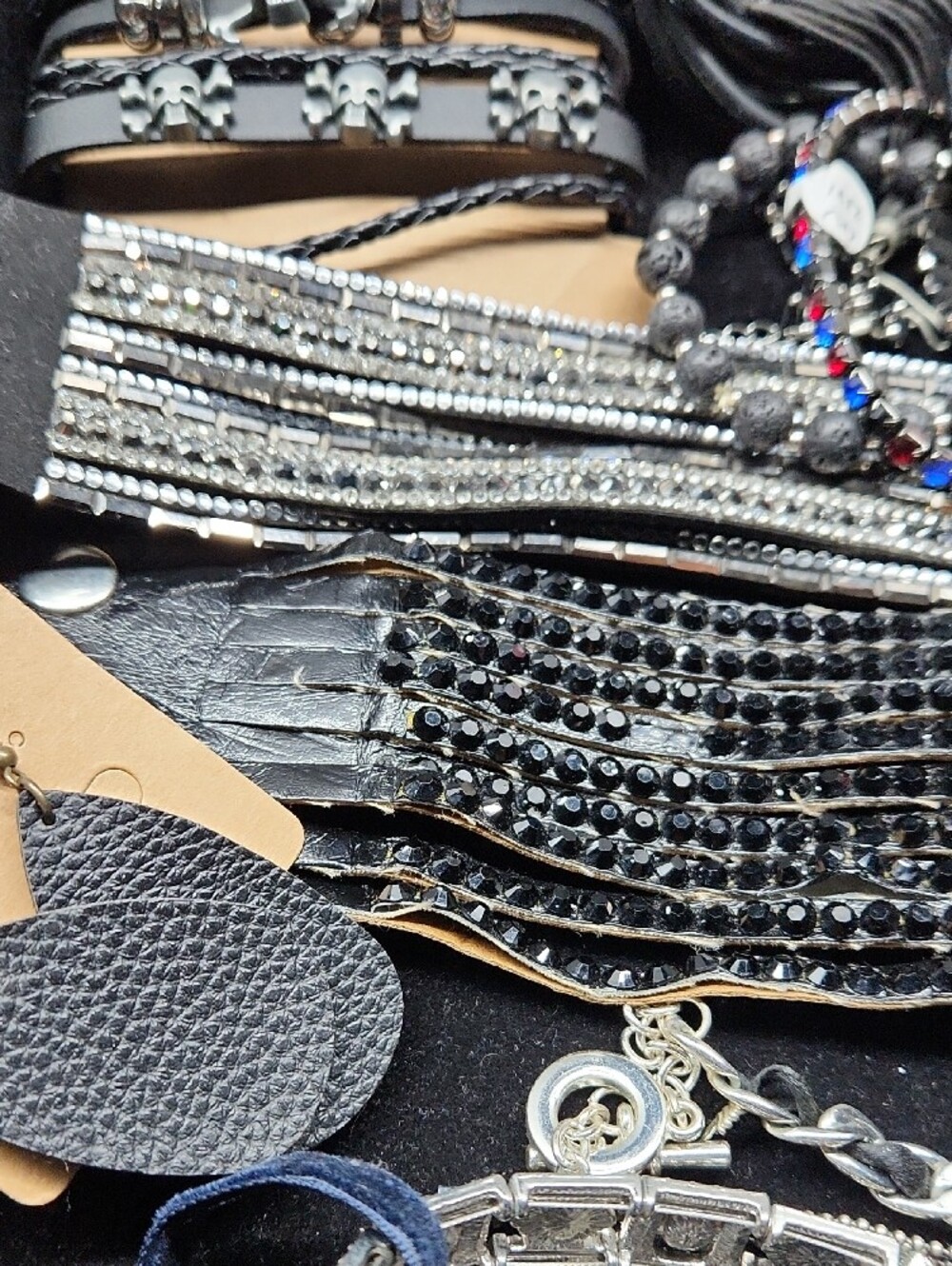 Black Multi-Strand Beaded Necklace & Bracelet Bundle - Picture 9 of 17